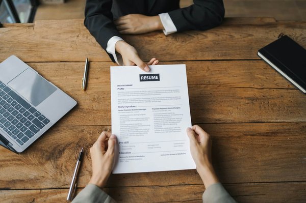 Recrutement d'un directeur commercial : pourquoi contacter un cabinet spécialisé ?