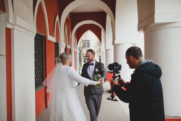 Vidéaste mariage à paris : capturez vos moments précieux